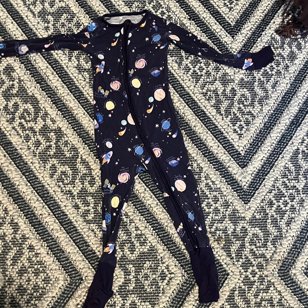 Little Sleepies planets 3t